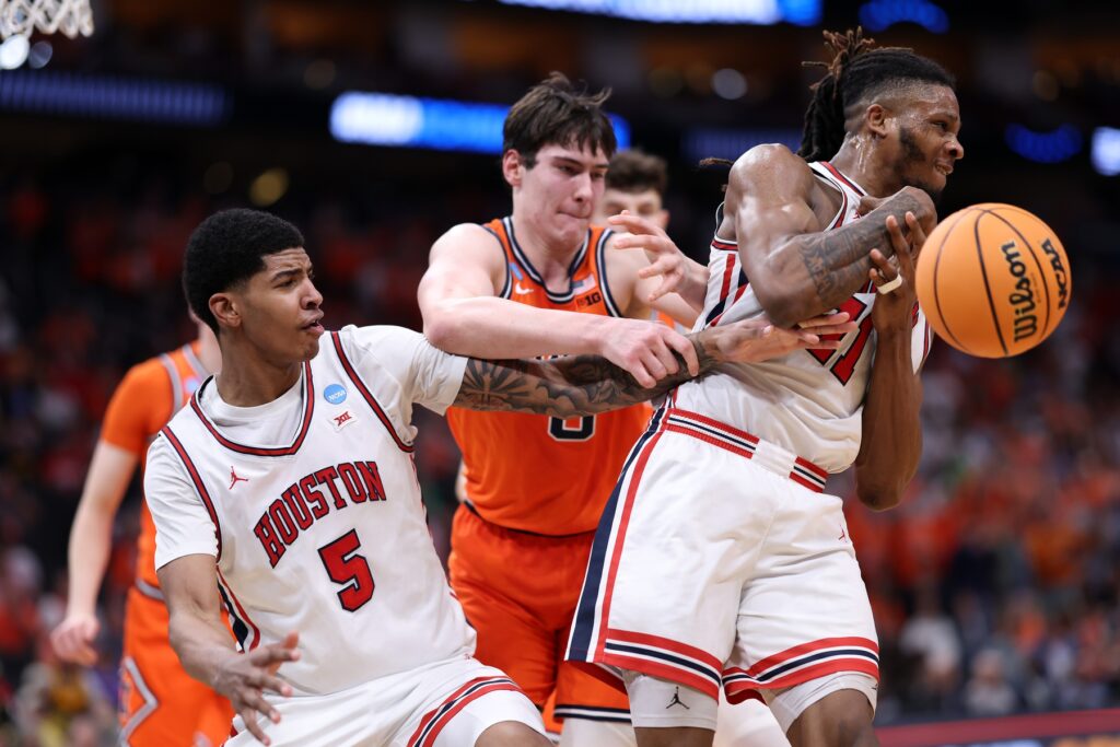 Houston Cougars (+1800)