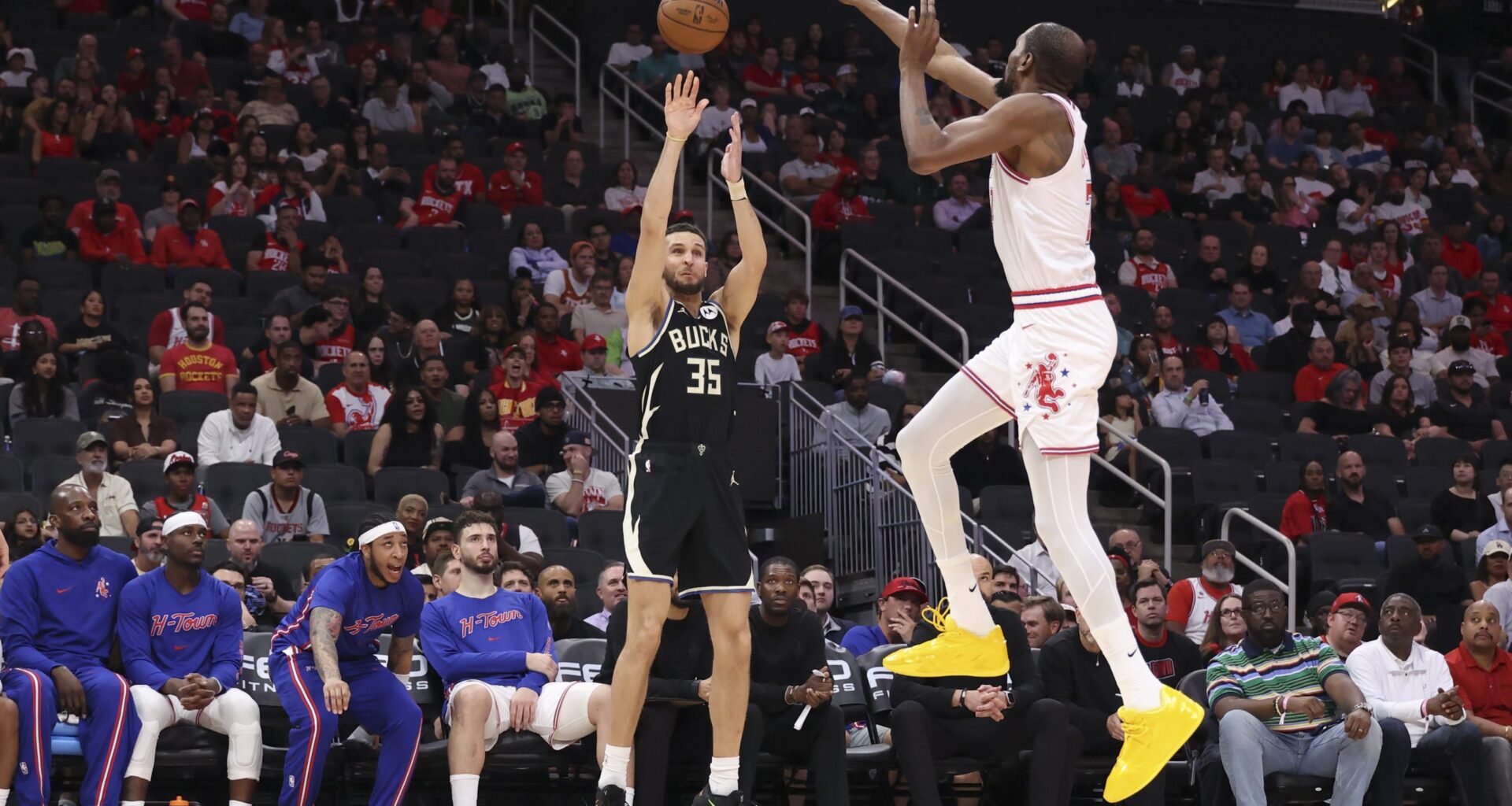 TV Channels, Game Time, & Live Stream