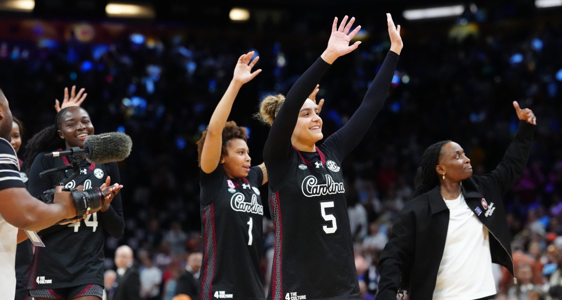 Under pressure on Friday, UCLA and South Carolina thrived