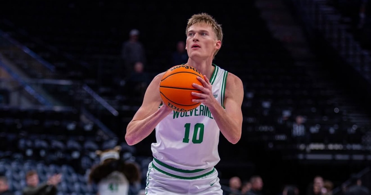 Robin Washut profile pic