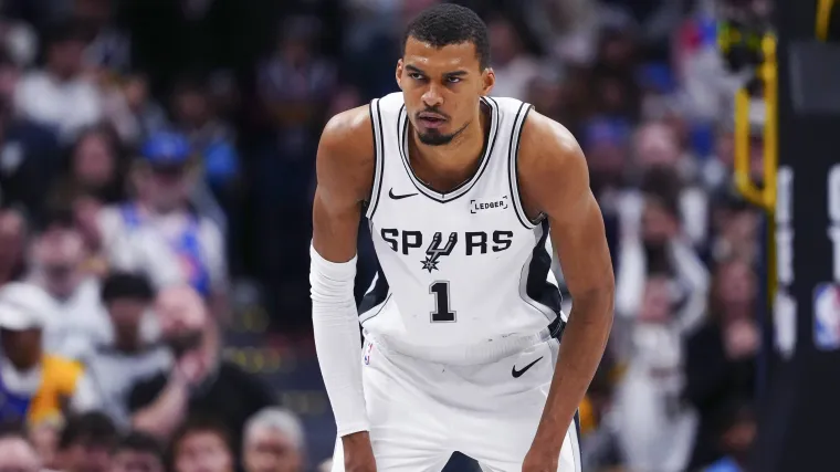 What is a rib contusion? Latest injury updates on Victor Wembanyama after suffering scare vs. 76ers image