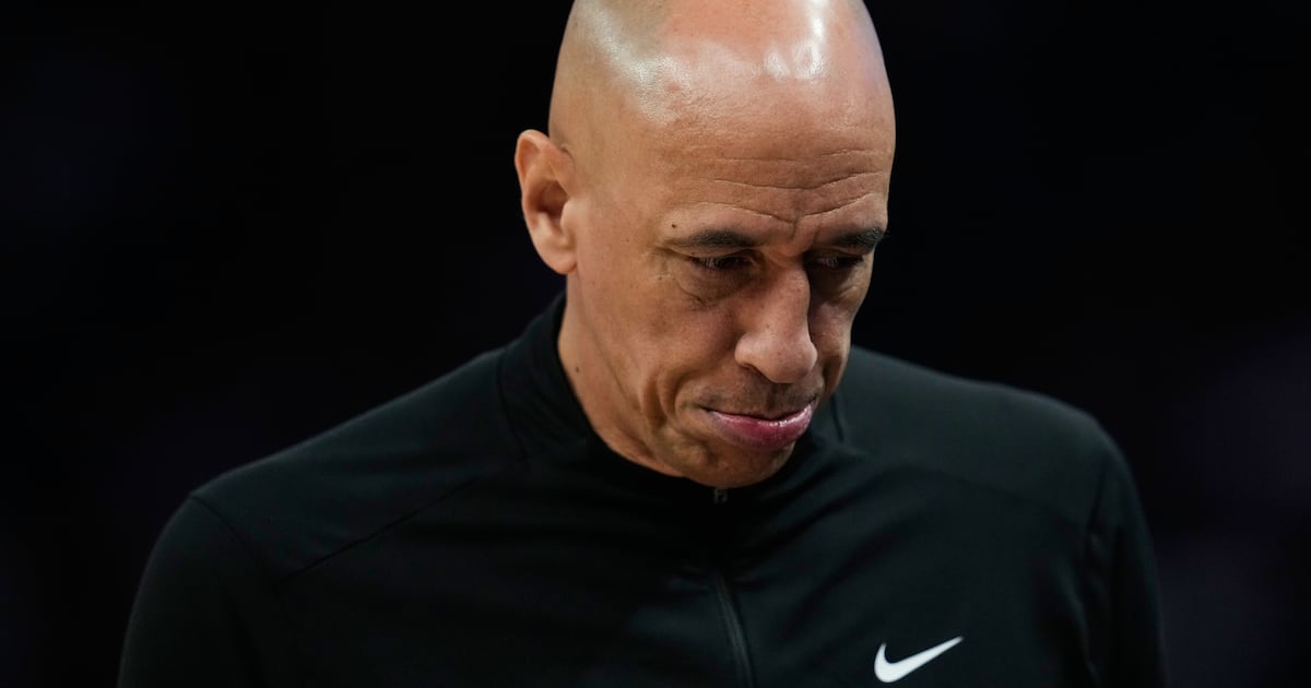 Sacramento Kings' late foul was tactical error, not tanking