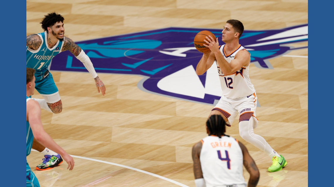 Kon Knueppel sets Hornets’ season 3-point record in a 127-107 win over the Suns