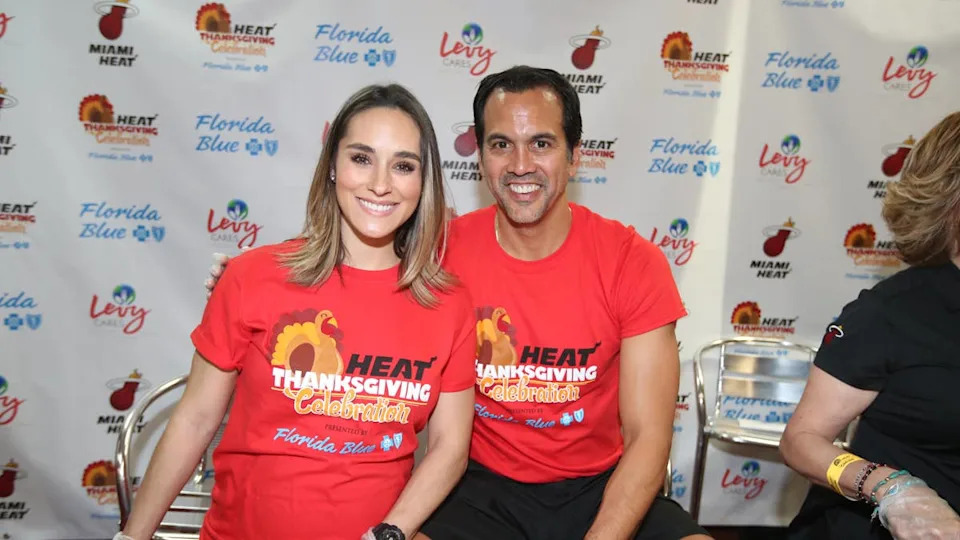 MIAMI, FL - NOVEMBER 19: Erik Spoelstra and Nikki Sapp of the Miami Heat participates in the Annual Thanksgiving Celebration on November 19, 2019 at the Miami Rescue Mission in Miami Florida. (Photo by Issac Baldizon/NBAE via Getty Images)Issac Baldizon&sol;Getty Images