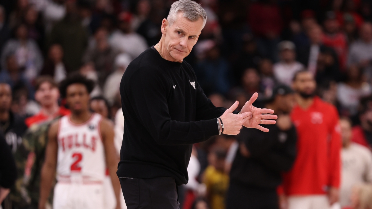 Chicago Bulls head coach Billy Donovan calling a timeout during a game against the Houston Rockets at the United Center on March 23, 2026.