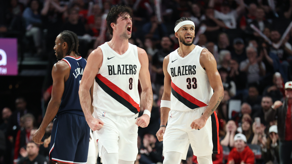 In 'First Playoff Game,' Trail Blazers Pass the Test