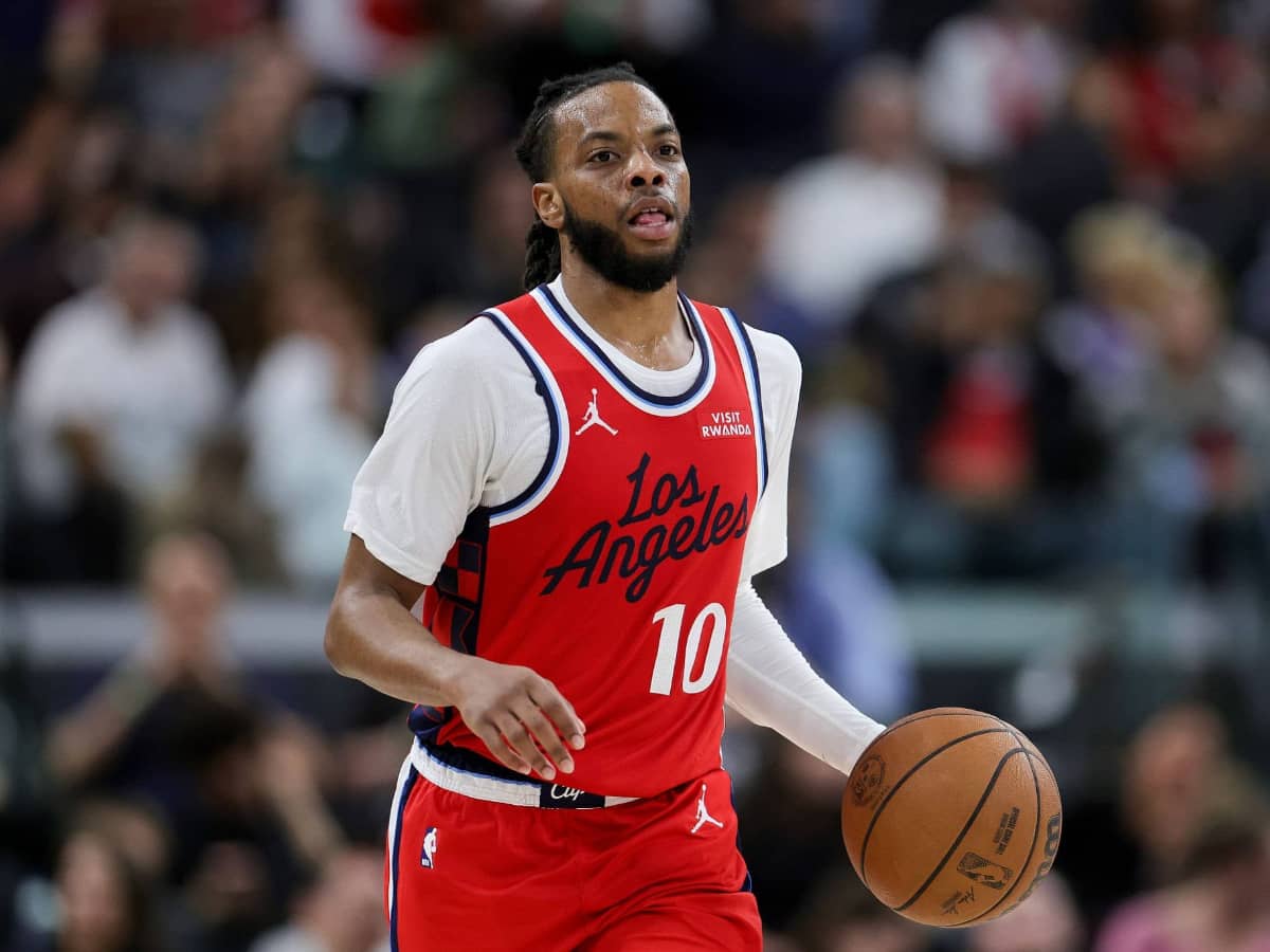 INGLEWOOD, CALIFORNIA - MARCH 14: Darius Garland #10 of the Los Angeles Clippers dribbles during an NBA game against the Sacramento Kings at Intuit Dome on March 14, 2026 in Inglewood, California. NOTE TO USER: User expressly acknowledges and agrees that, by downloading and or using this photograph, User is consenting to the terms and conditions of the Getty Images License Agreement. (Photo by Ryan Sun/Getty Images)