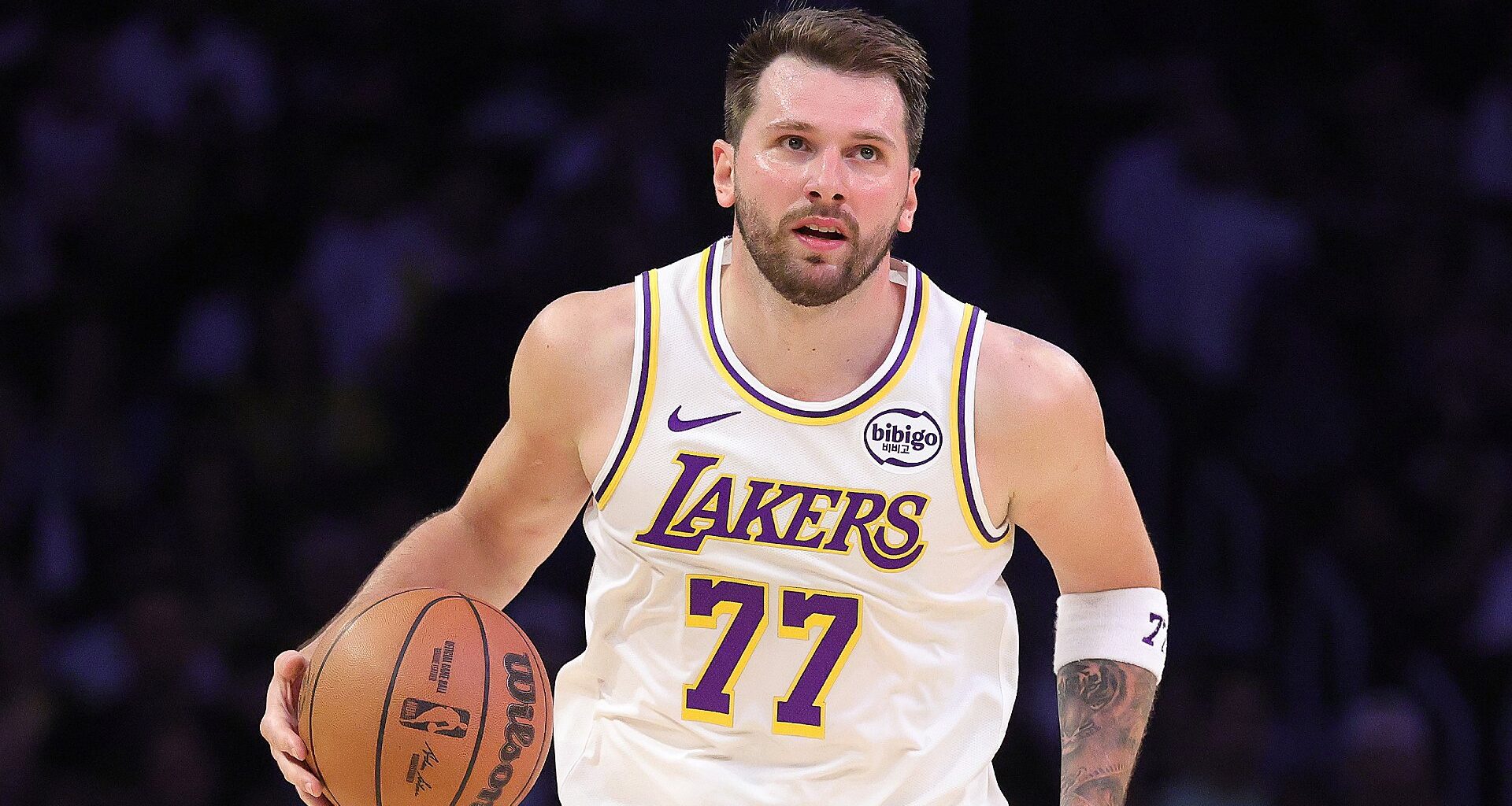 Lakers' Luka Dončić hurts hamstring vs. OKC, will have MRI on Friday