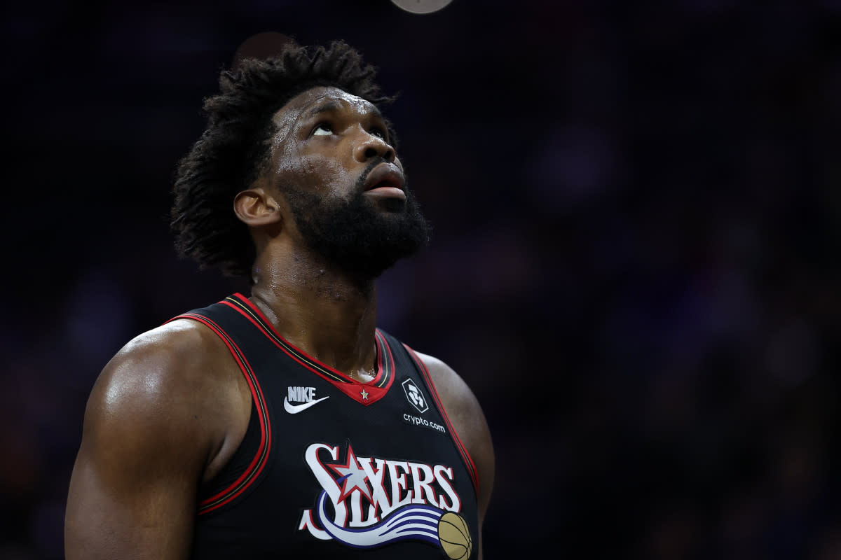 Philadelphia 76ers center Joel Embiid (21) © Bill Streicher-Imagn Images