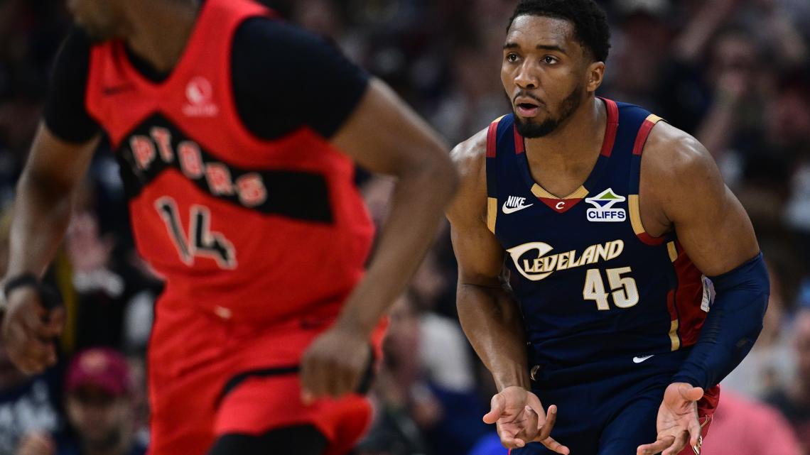 Cavaliers dominate Toronto Raptors 126-113 as Cleveland opens NBA playoffs with statement performance