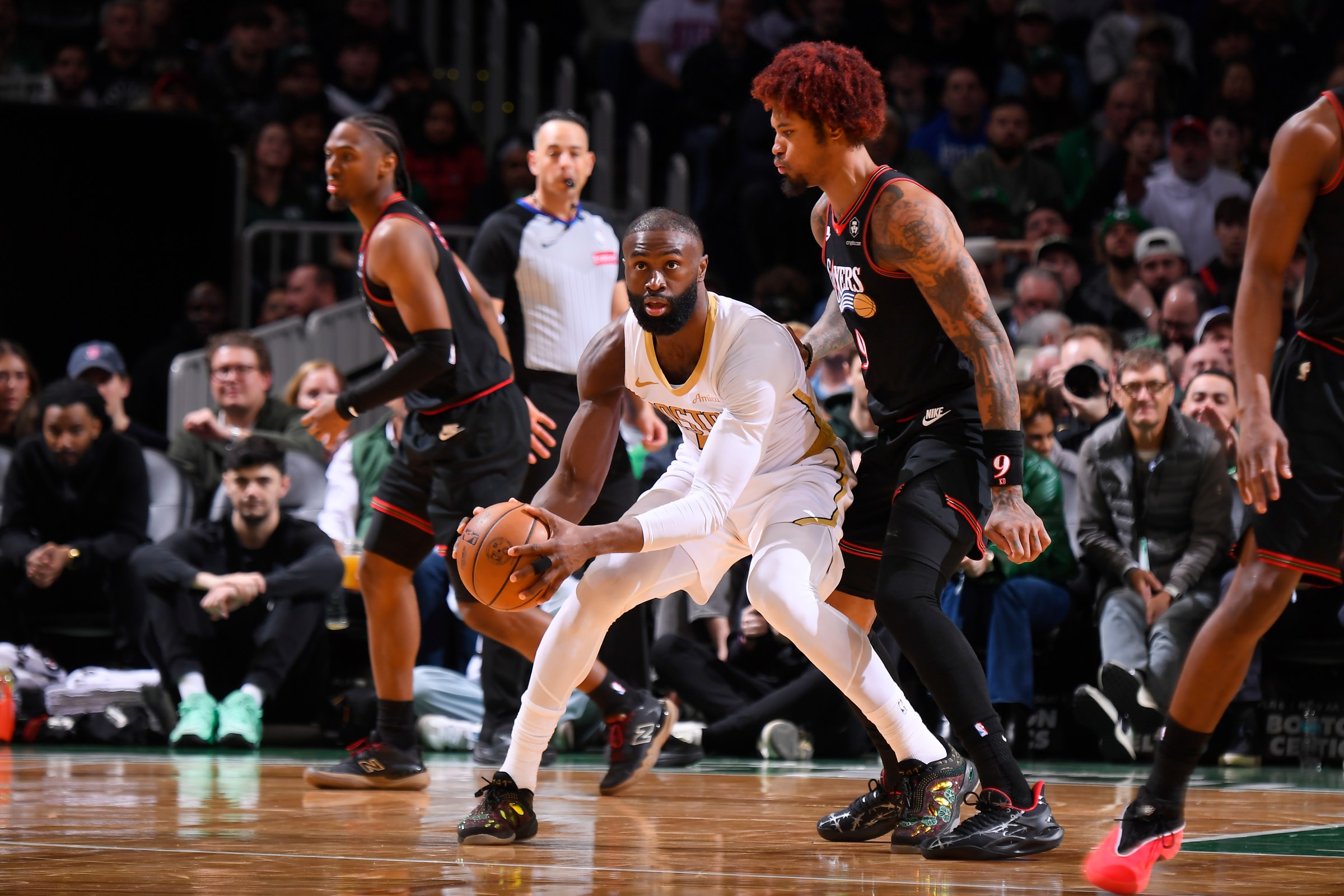 BOSTON, MA - MARCH 1: Jaylen Brown #7 of the Boston Celtics drives to the basket during the game against the Philadelphia 76ers on March 1, 2026 at TD Garden in Boston, Massachusetts. NOTE TO USER: User expressly acknowledges and agrees that, by downloading and/or using this Photograph, user is consenting to the terms and conditions of the Getty Images License Agreement. Mandatory Copyright Notice: Copyright 2026 NBAE (Photo by Brian Babineau/NBAE via Getty Images)