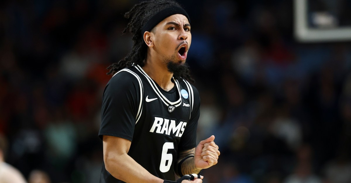 Terrence Hill Jr. has Kentucky battling a massive list of schools for NCAA Tournament hero