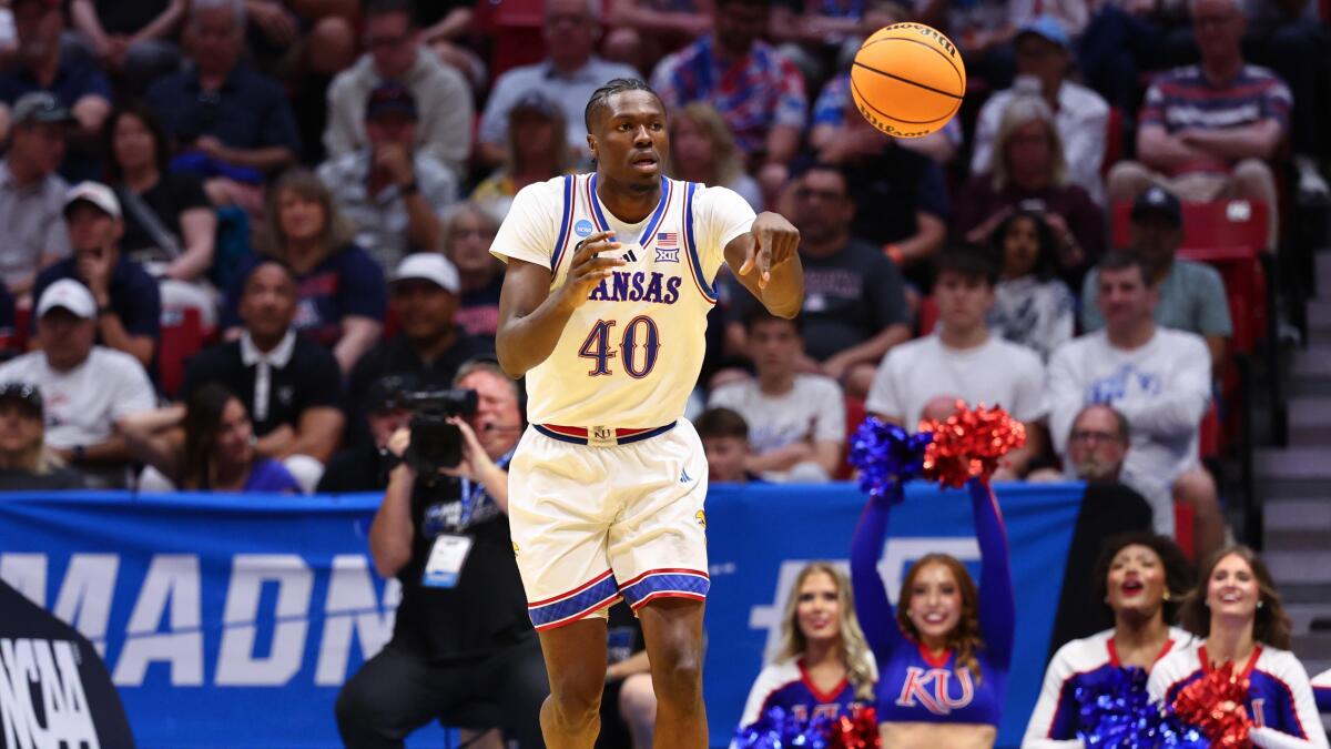 College basketball transfer portal tracker 2026: Live updates, entries and moves