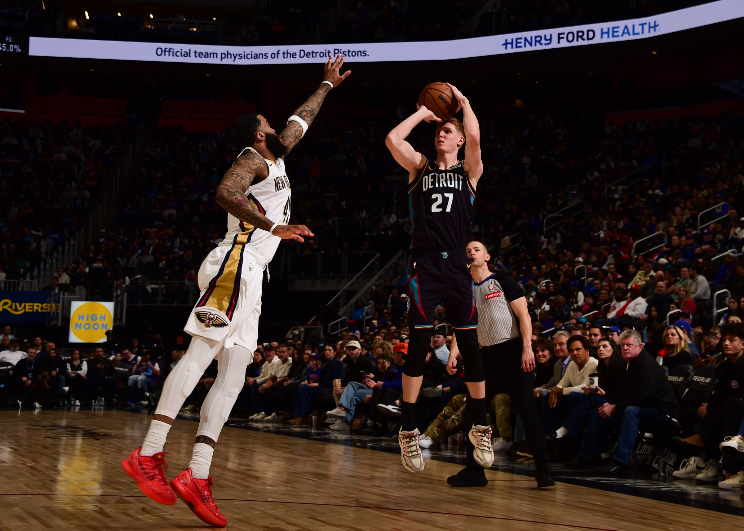 DETROIT, MI - MARCH 26: Kevin Huerter #27 of the Detroit Pistons shoots the ball during the game against the New Orleans Pelicans on March 26, 2026 at Little Caesars Arena in Detroit, Michigan. NOTE TO USER: User expressly acknowledges and agrees that, by downloading and/or using this photograph, User is consenting to the terms and conditions of the Getty Images License Agreement. Mandatory Copyright Notice: Copyright 2026 NBAE (Photo by Chris Schwegler/NBAE via Getty Images)