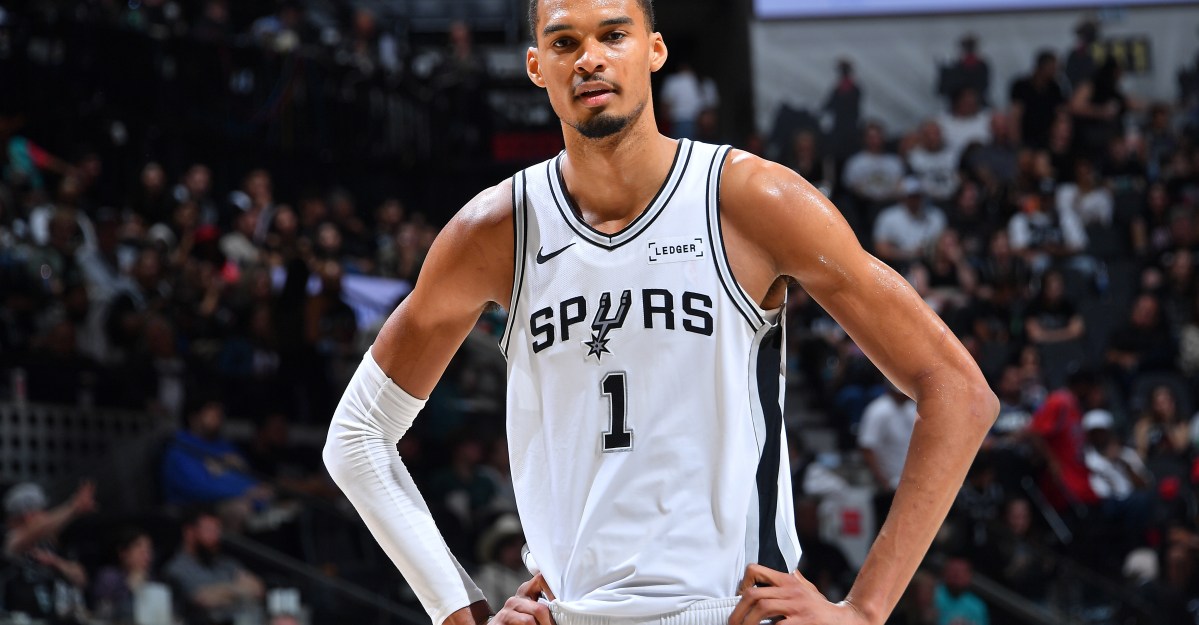 San Antonio at Denver, Final Score: Spurs let last road game of the season slip away, 136-134