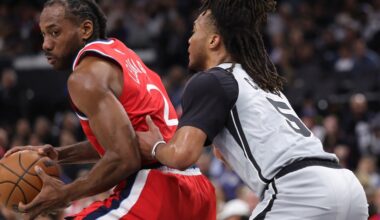 Spurs push win streak to 11 after up and down game against the Clippers