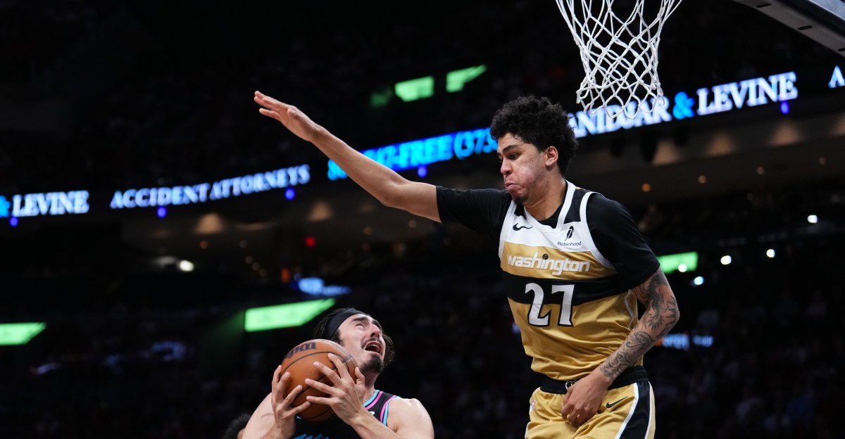 Will Riley Shines In Yet Another Washington Blowout