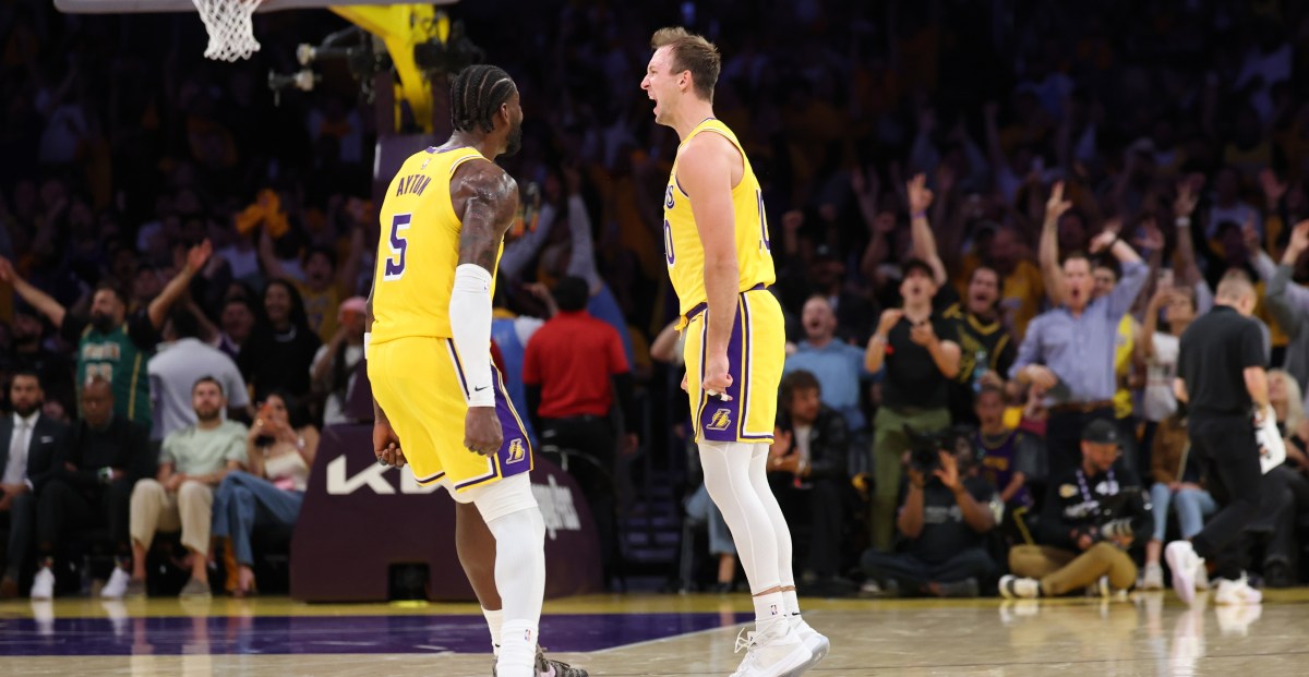 Lakers vs. Rockets Final Score: Luke Kennard sends LA to Game 1 win