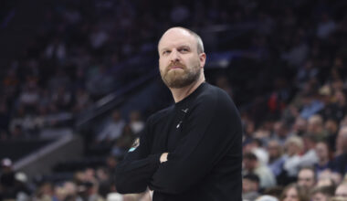 Bucks owners fly to Memphis for crucial head coach talks