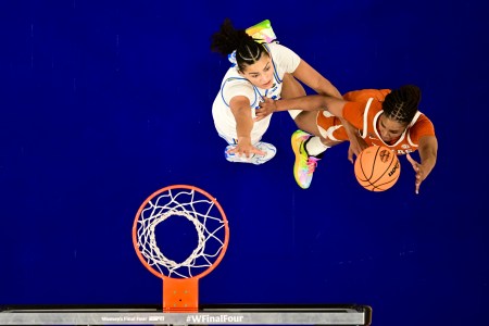 Lauren Betts Leads Lockdown Defense as UCLA Beats Texas