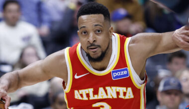 Hawks continue post-All-Star surge with blowout win