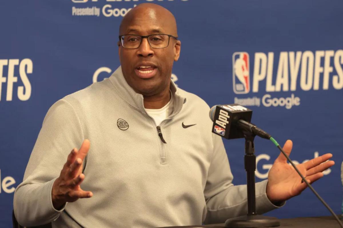 Knicks' Mike Brown calls out referees for free throw discrepancy