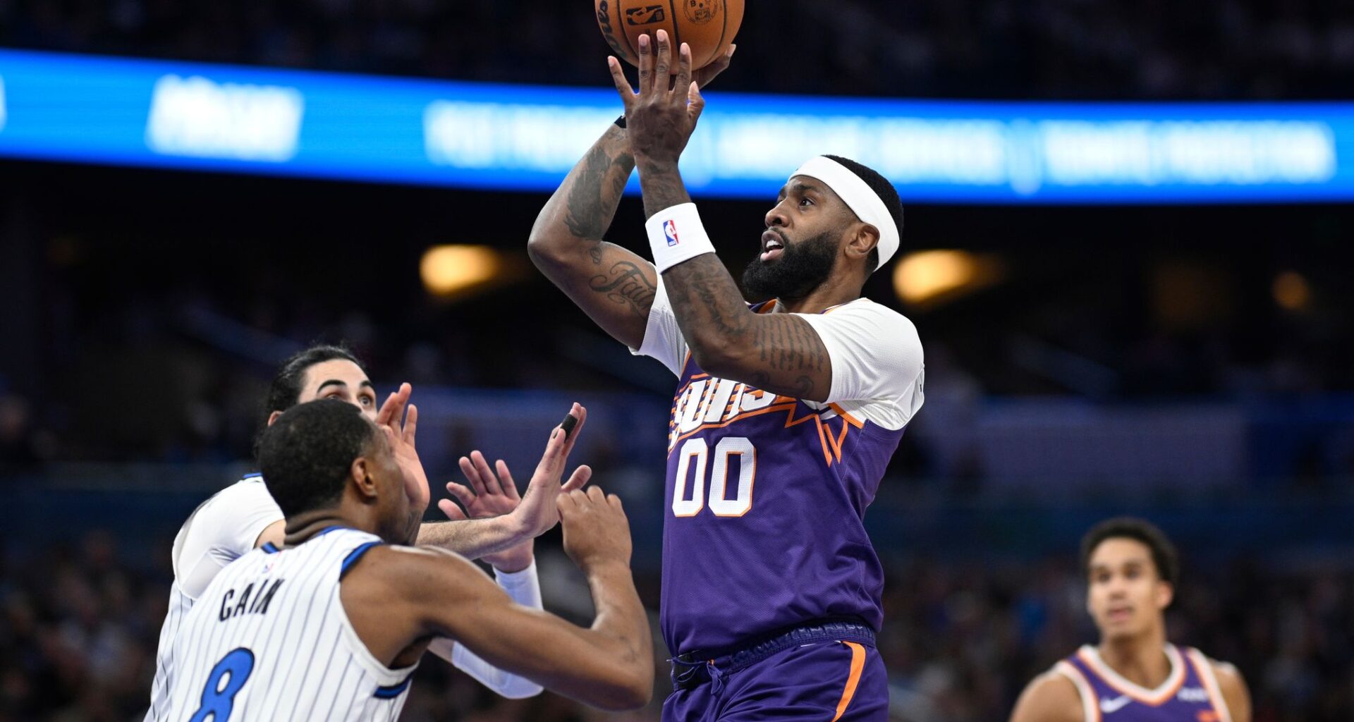 Bane and Suggs power the Magic to a 115-111 victory over the Suns