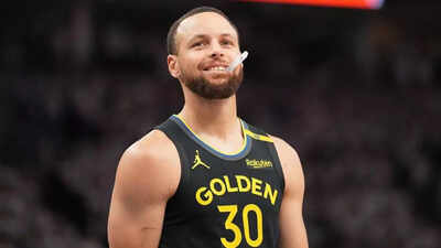 Stephen Curry's injury report: Is the Golden State Warriors star playing tonight vs the San Antonio Spurs? (April 1, 2026)