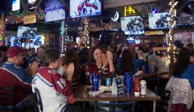 Denver fans celebrate sports-filled Saturday at Stoney's