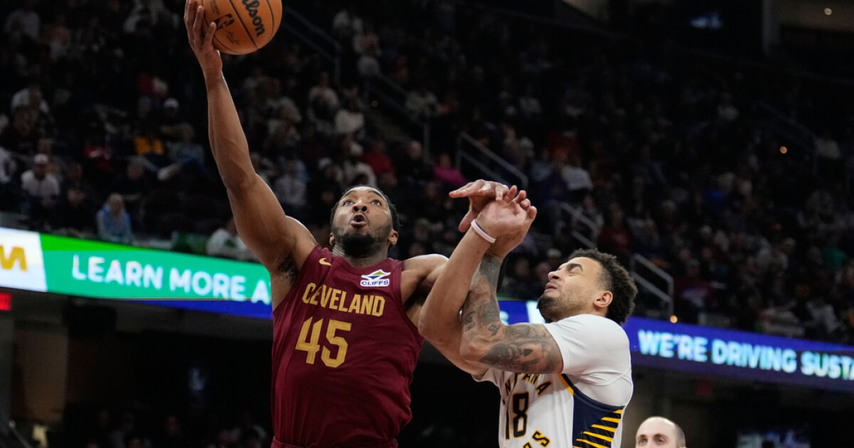 Donovan Mitchell scores 38 points, playoff-bound Cavaliers beat Pacers 117-108