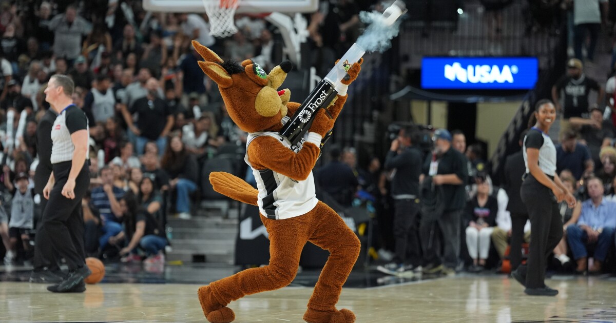 Spurs return to playoffs for first time since 2019. What fans should know about tickets and gear