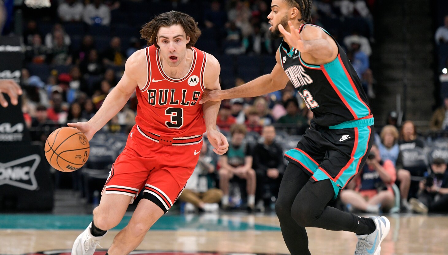 Josh Giddey sits against Pacers and Bulls will be careful with his return
