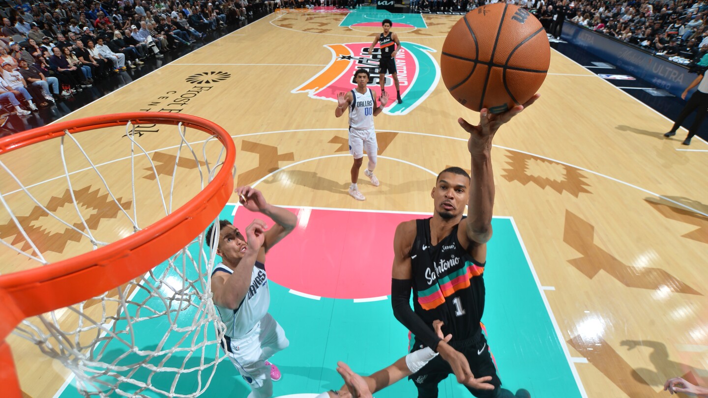 How to watch Portland Trail Blazers vs San Antonio Spurs: TV, live stream info for Sunday's NBA playoff game