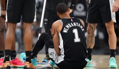 Victor Wembanyama ruled out, does not play in second half vs. 76ers with rib contusion