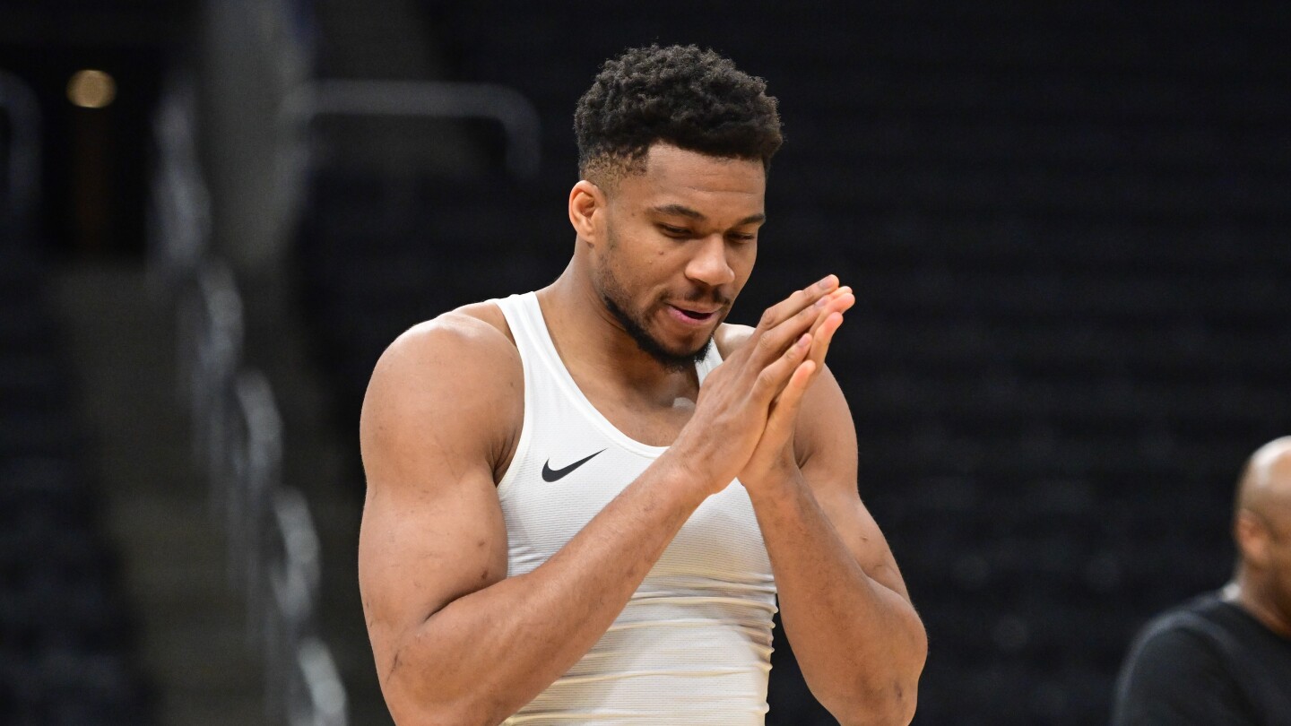 'Tense,' 'toxic' vibe around Bucks points toward end of Giannis Antetokounmpo era in Milwaukee