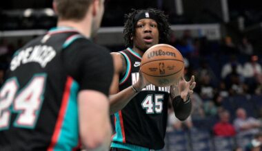 Grizzlies Match NBA Record by Making 29 3-Pointers in Loss to Cavaliers