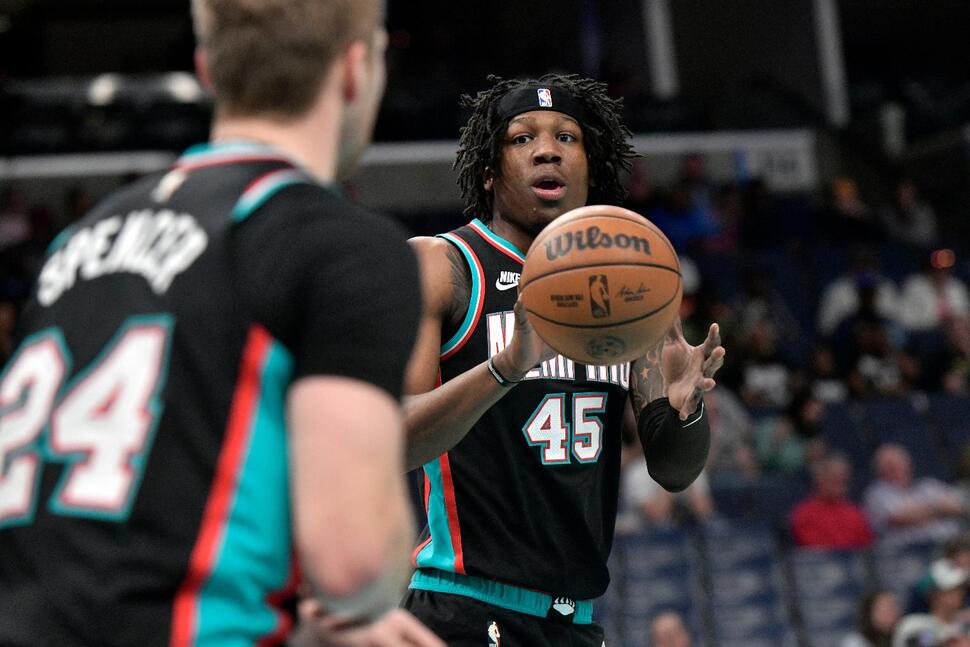 Grizzlies Match NBA Record by Making 29 3-Pointers in Loss to Cavaliers