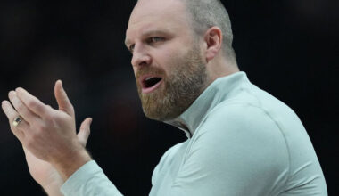 Report: Bucks showing serious interest in ex-Grizzlies coach Jenkins