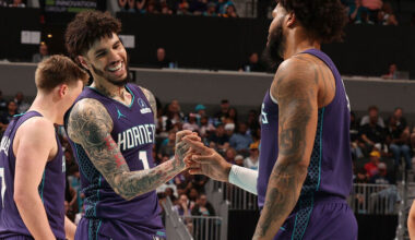 Hornets rout Pacers for 8th win in 10 games