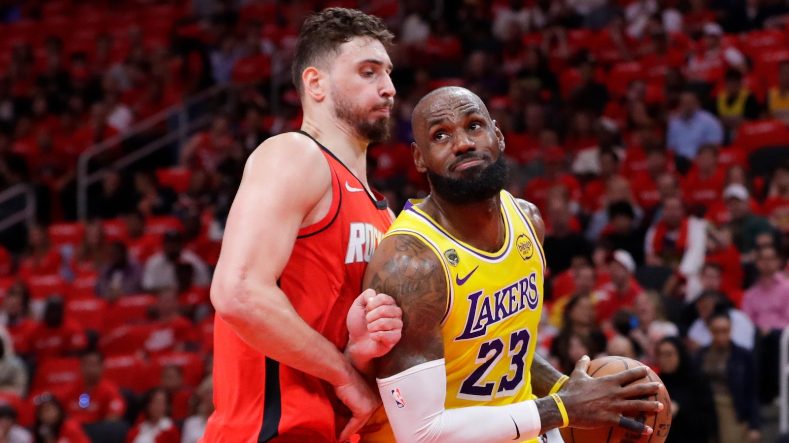 James makes tying 3 as Lakers storm back late, win in OT and take a 3-0 series lead over the Rockets