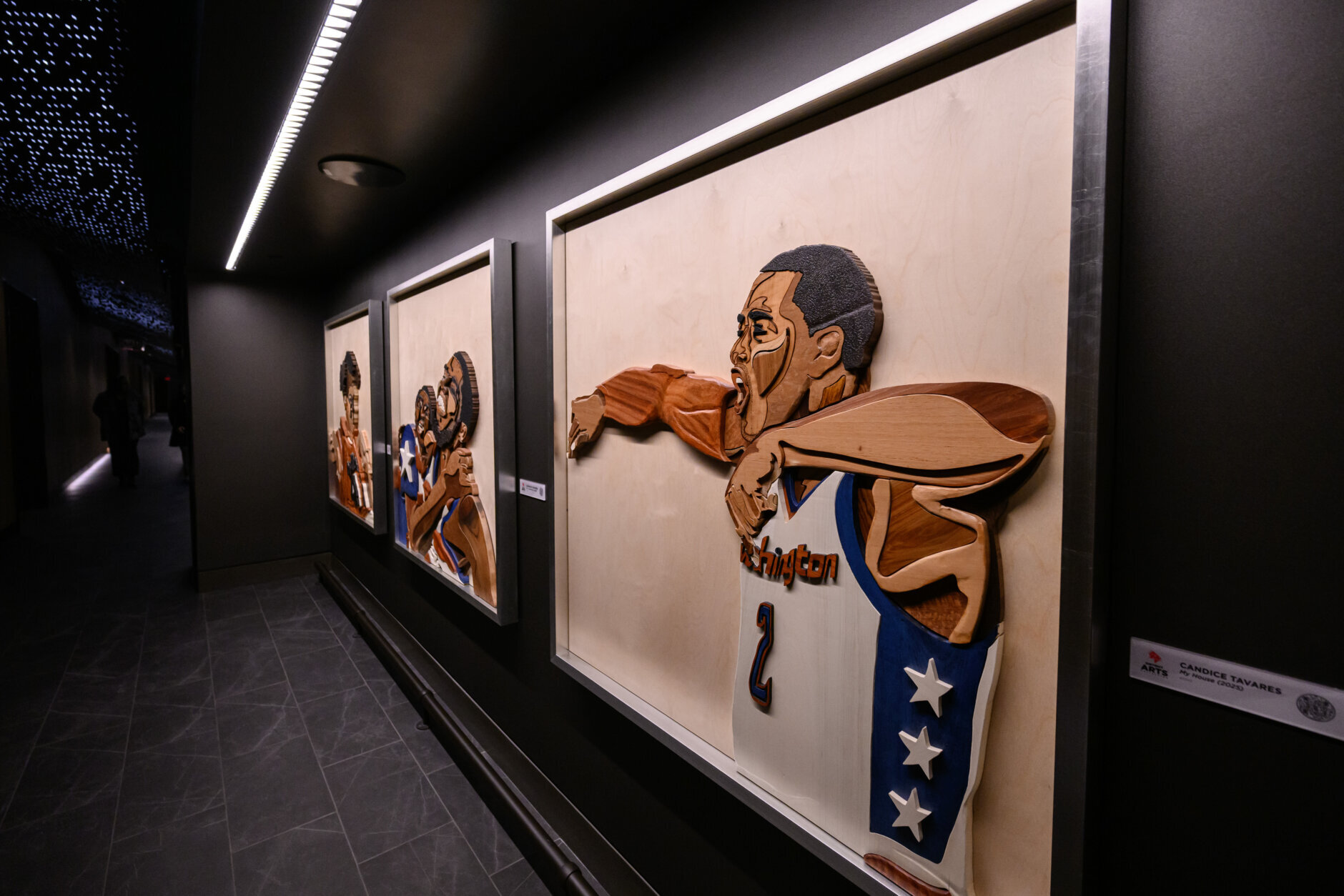 A wood-artist depicted Washington Wizards players.