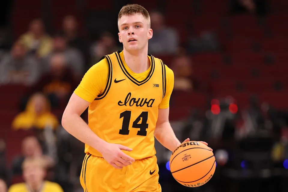 Bennett Stirtz #14 of the Iowa Hawkeyes dribbles up the court against the Maryland Terrapins in the first half during the second round of the 2026 Big Ten Men’s Basketball Tournament at the United Center on March 11, 2026 in <a class="link " href="https://sports.yahoo.com/nba/teams/chicago/" data-i13n="sec:content-canvas;subsec:anchor_text;elm:context_link" data-ylk="slk:Chicago;sec:content-canvas;subsec:anchor_text;elm:context_link;itc:0" data-yga="{"yLinkElement":"context_link","yModuleName":"content-canvas","yLinkText":"Chicago","ySubModuleName":"anchor_text","yHasCommerce":false}">Chicago</a>, Illinois. (Photo by Michael Reaves/Getty Images)