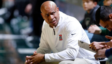 Detroit Mercy men's basketball banned from next year's postseason for academic reasons