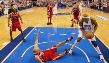 Rockets jersey history No. 13 -Mike James (2005)