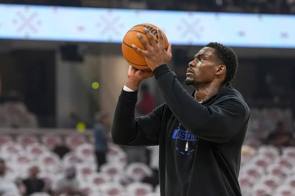 Detroit Pistons center Jalen Duren (0), warms up before Game 3 of second round of NBA playoffs between Detroit Pistons and Cleveland Cavaliers at Rocket Arena in Cleveland on Saturday, May 9, 2026.