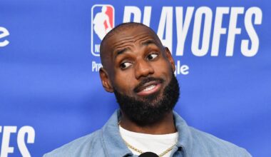 Lakers' LeBron James Urged to Leave Los Angeles for Final Act