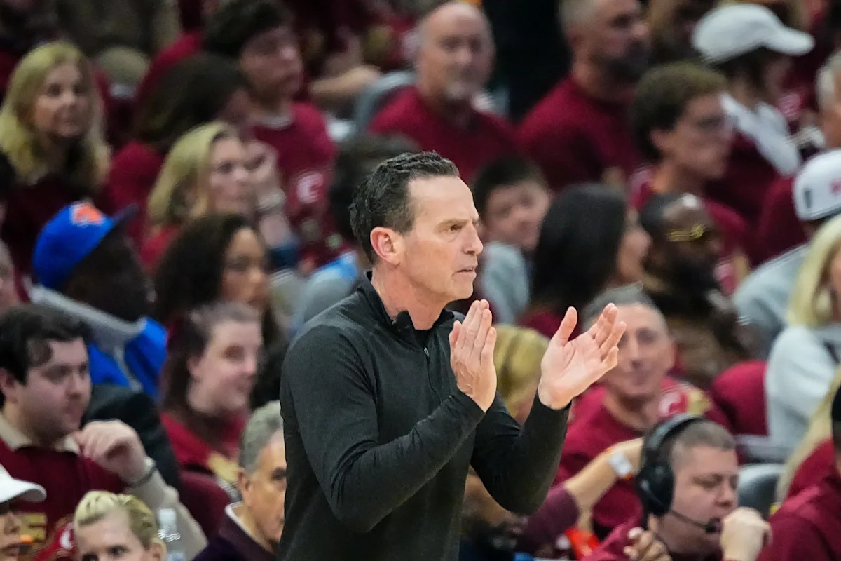Coach Kenny Atkinson takes Cavaliers' playoff 'burden super seriously'