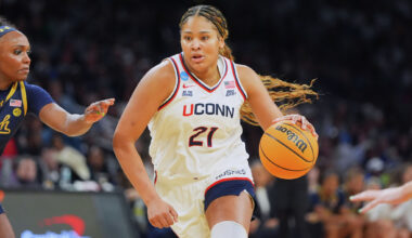 UConn forward Sarah Strong drives against Notre Dame during the second half in the Elite Eight of the NCAA college basketball tournament, Sunday, March 29, 2026, in Fort Worth, Texas. (AP Photo/LM Otero)