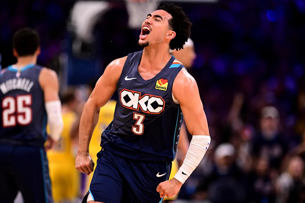 Thunder pull away from Lakers to 2-0 lead, despite another limited night for Shai Gilgeous-Alexander