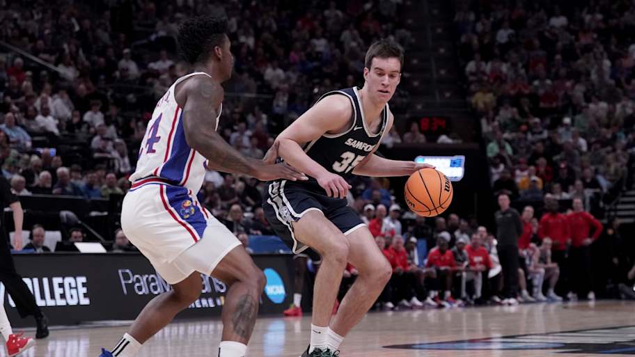 Cincinnati Bearcats Basketball Adding Veteran Center From 2026 Transfer Portal